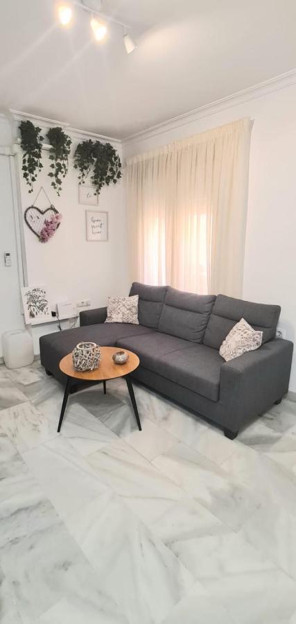 Apartamento A 2 Minutos De La Playa Y Centro Fuengirola Luaran gambar